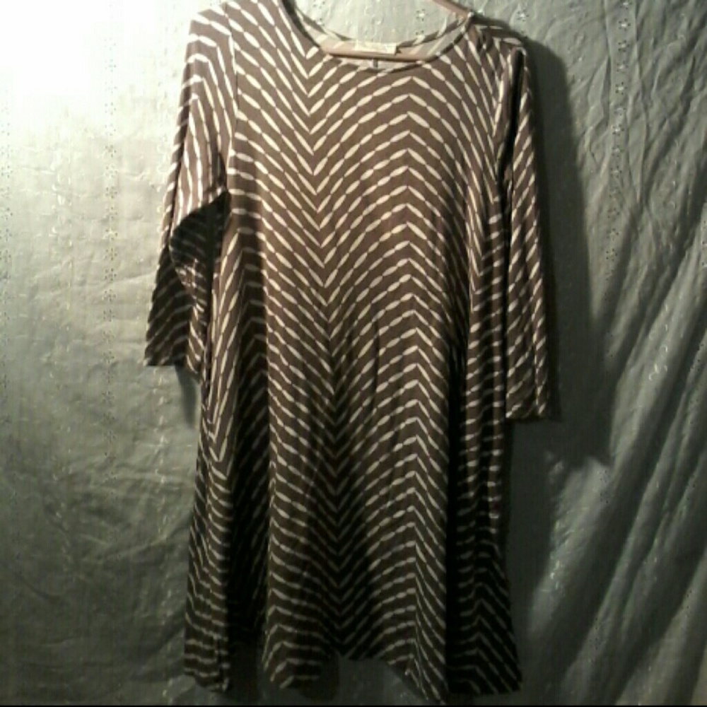 HourGlass Lilly dress size L/XL